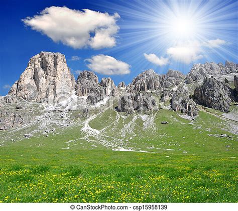 Picos De Dolomita Rosengartenval Di Fassa Italy Alps