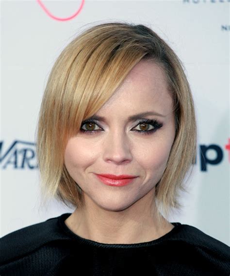 13 Christina Ricci Hairstyles And Haircuts Celebrities