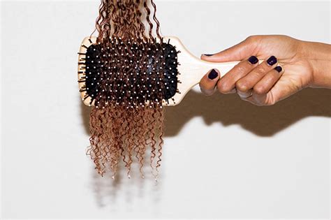 The best hair brushes detangle, style, and smooth hair without breakage. Is It possible to Brush Wet Curly Hair Successfully?
