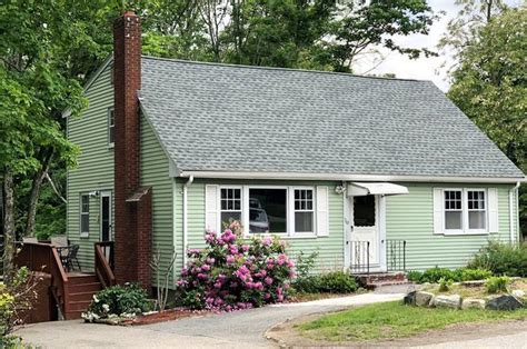 760 Turnpike St Stoughton Ma 02072 Mls 72342474 Redfin