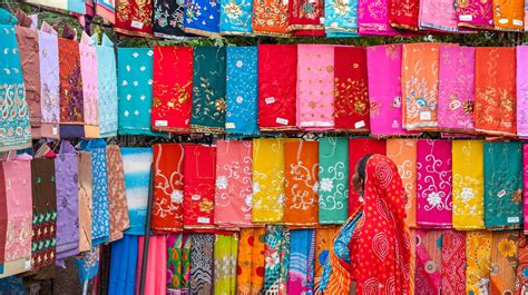 Uniquely Indian Souvenirs And Where To Buy Them In New Delhi