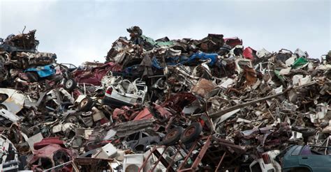 The scrapyard will pay you. Scrap Yard (Near Me): 5 Tips to Get the Most Cash for Your ...