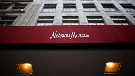 Shop at neiman marcus, bergdorf goodman, last call, and horchow (in store, online, or by catalog). Neiman Marcus Missed 60,000 Alerts As Hackers Stole Credit Card Info | Credit card info, Info ...