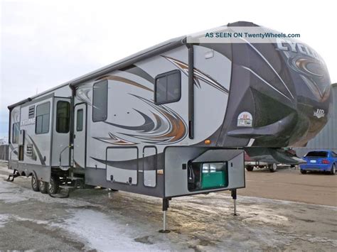 2013 Heartland Cyclone Toy Hauler W/ Deck, Generator ...