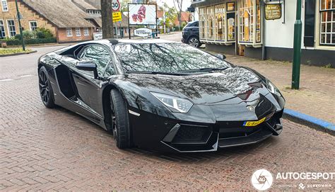 Our comprehensive coverage delivers all you need to know to make an informed car buying decision. Lamborghini Aventador LP700-4 - 18 april 2020 - Autogespot