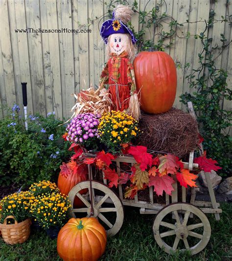 15 Diy Outdoor Fall Decorations For Warming Up Your Yard In 2023