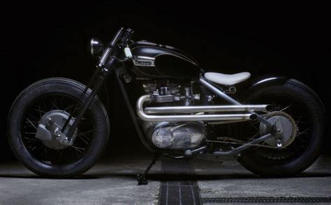 Triumph Motorcycles On Twitter Follow The Build Story Of This Savage