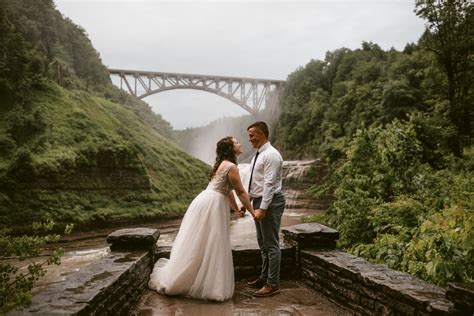 Guide To Letchworth State Park Weddings
