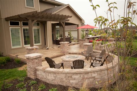 Outdoor Fire Pit With Seating Bar Area For 4 Stools