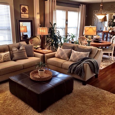 20 Warm Cozy Minimalist Living Room