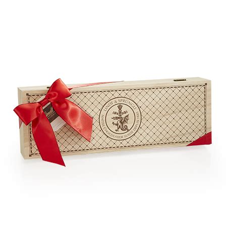Lindt Signature Wood Box. Wood box, ribbon, and hang tag supplied by Encore Intl. | Keepsake ...