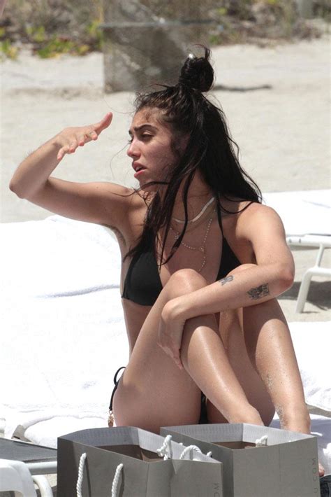 PICS Lourdes Leon Hairy Armpits Are Sexier Than You Think