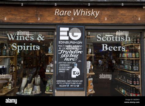 The Whisky Shop Edinburgh Hi Res Stock Photography And Images Alamy