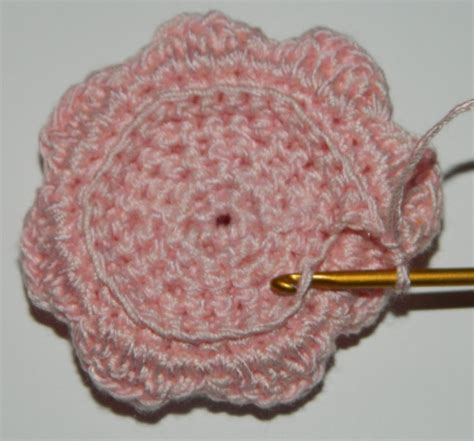 Lauras Frayed Knot My Crocheted Rose