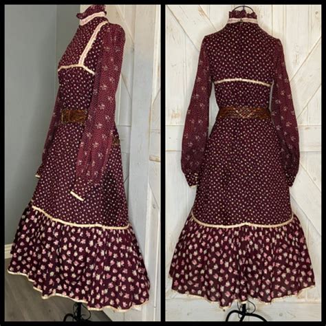 S Vintage Gunne Sax Burgundy Wine Red Calico Rose Gem