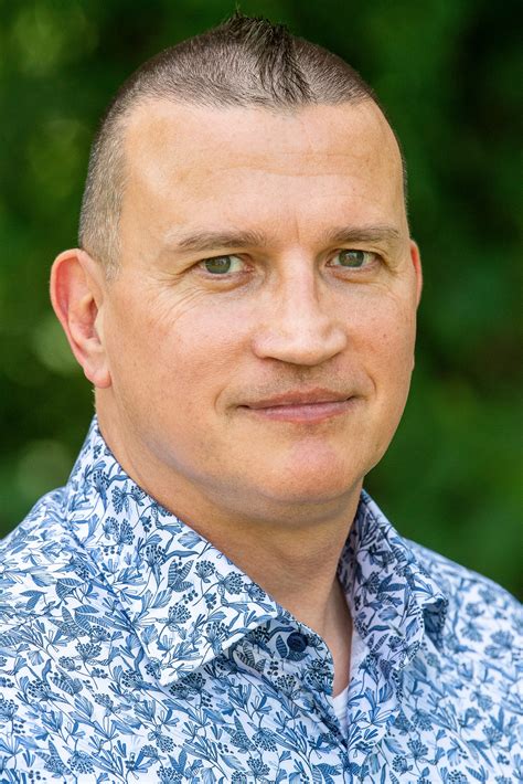 3 Bloomington police officers bit by dogs while making arrest