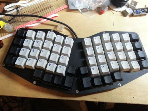 Vertigo: A Custom Ergonomic Keyboard : MechanicalKeyboards