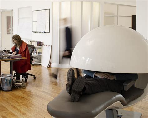 Enter the sleep (or nap) pod. EnergyPod Napping Chair by MetroNaps » Gadget Flow