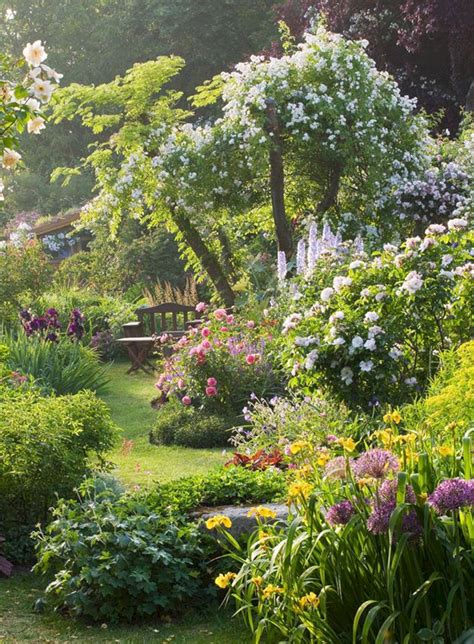 We make a small commission if you buy the products from these links (at no extra cost to many of the houses have fairly small yards but they still have the most beautiful gardens. Best Secret Gardens Ideas 16 (Best Secret Gardens Ideas 16 ...
