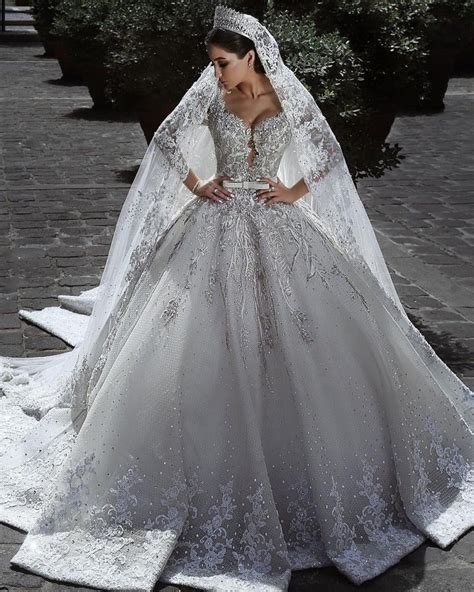 Luxury Saudi Arabic Middle East Wedding Dresses Crystal Long Sleeve