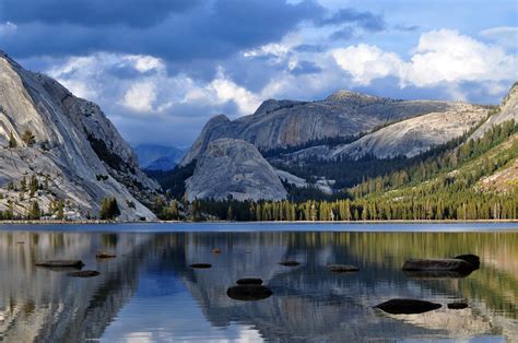 Tenaya Lake Yosemite National Park The View East With