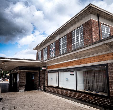 London Underground Art Deco Stations At The Eastern End Of Flickr