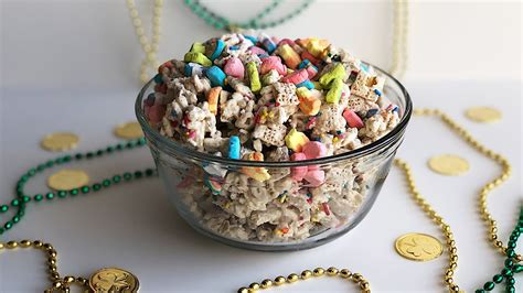 Lucky Charms Leprechaun Snack Mix Youtube