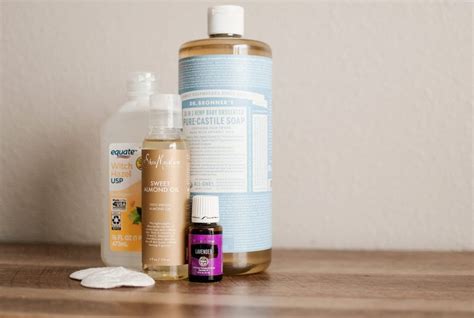 Immediately pour mixture over the paper towels, secure jar with a lid, and shake the jar to get all of the paper towels soaked. DIY Makeup Remover Wipes Recipe in 2020 (With images ...