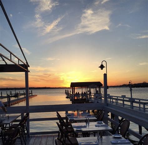 Lis Best Outdoor And Waterfront Restaurants On The North Shore