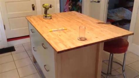 Compared to the conventional countertops seen in many homes, a stainless steel countertop is more durable, hygienic, and easier to clean. Pin by Sara on DIY | Ikea kitchen island, Ikea varde, Ikea ...