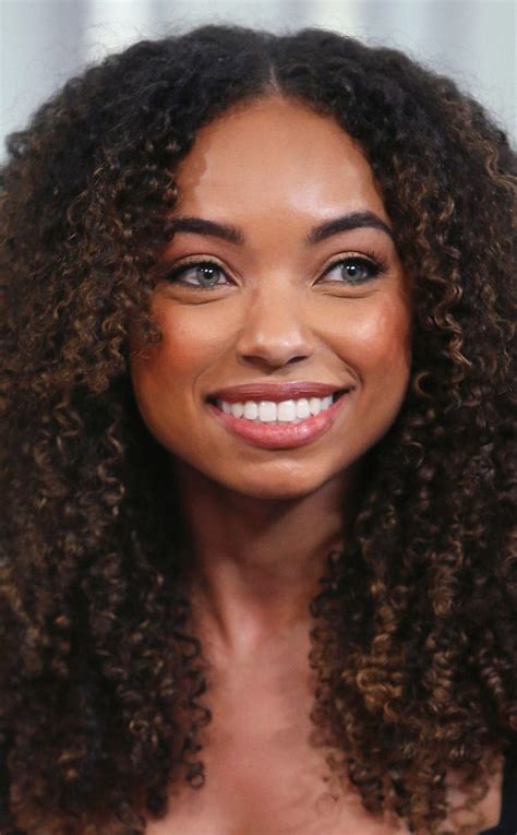 Photos From The Best Celebrity Curly Hairstyles E Online In