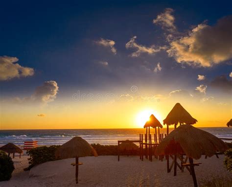 Cancun Sunrise At Delfines Beach Mexico Stock Photo Image Of Playa