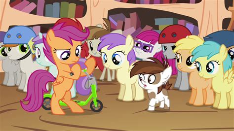 Image Scootaloo Dismantling Pipsqueaks Scooter S4e15png My Little