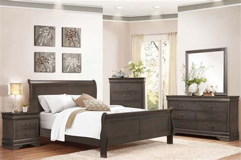 The frames of sleigh bed are well designed and elegantly handcrafted. 3800 Cherry Sleigh Bed Set (Nightstands - Only)
