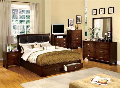 Cm7066 Enrico Iii Bedroom In Cherry Wplatform Bed And Options