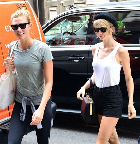 Karlie Kloss And Taylor Swift Have A Girls Day Out Picture Star Spotting July Top Celebrity