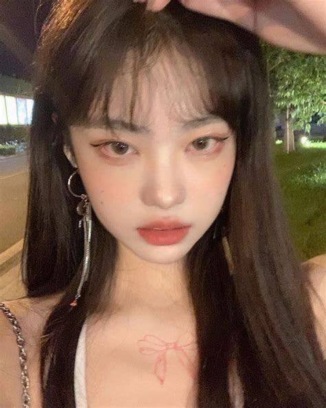 Netizens Discuss If This Chinese Netizen Looks Like Blackpink S Jennie Edgy Makeup Asian Makeup