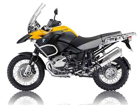 Keeping the ideal grip on adventure. 2012 BMW R 1200 GS Adventure Spesifications