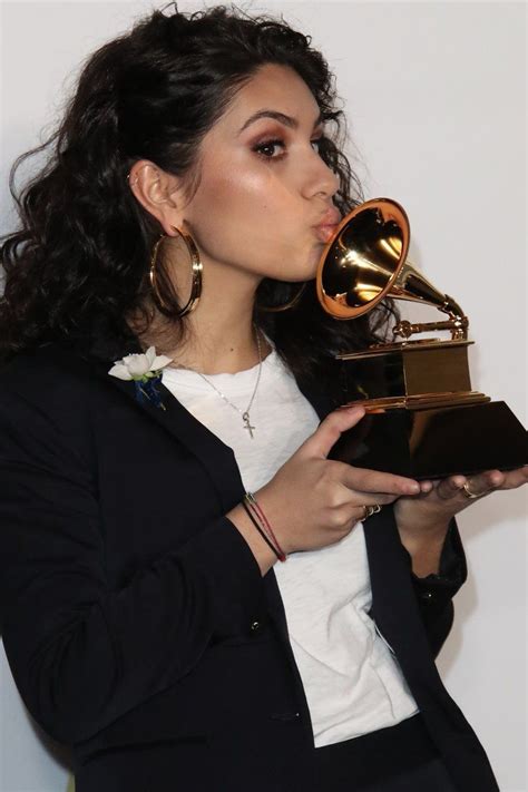 Heres How Alessia Cara Shrugged Off Those Haters About Her Grammy Win