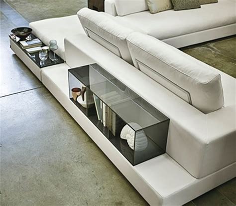 Genau aus diesem grund, möchten wir dich vor dem kauf die informationen zu verfügung stellen, damit du keinen fehlkauf tätigst. Design Sofa Plat von Arketipo mit integriertem Regal und ...