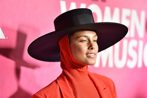 All the best on your birthday! Alicia Keys Arrested Beating Girlfriend - Alicia Keys ...