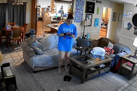 Woman Freaks Out On Her Alexa For Not Responding To Her Name Free Beer And Hot Wings