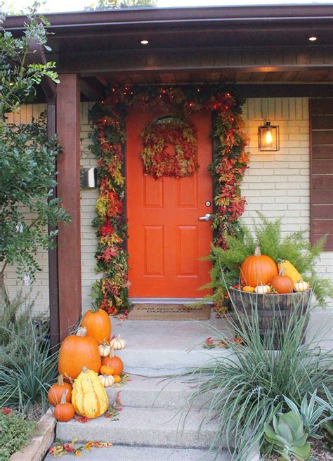 27 Best Fall Porch Decorating Ideas And Designs For 2020