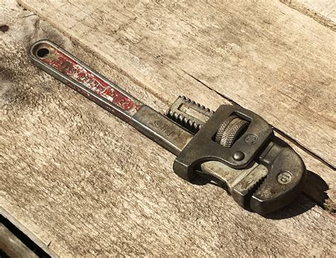 Vintage Billings Pipe Wrench 10 Plumbers Tool Silver And Red Utility