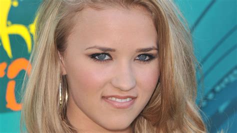 Emily Osment Wallpapers Images Photos Pictures Backgrounds