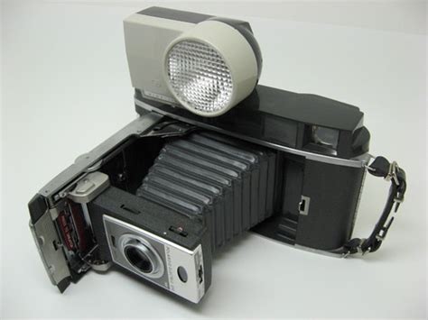 Polaroid Model 900 Camera The Free Camera Encyclopedia