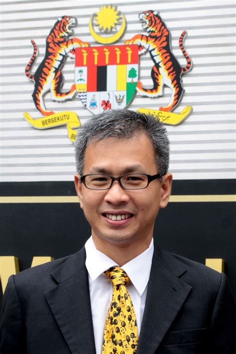 Uggah, who is the sarawak disaster management committee (sdmc) chairman, also warned sarawakians that campaign workers from the peninsula were known for their more aggressive or robust behaviour. 1 Malaysia, 2 Allahs?