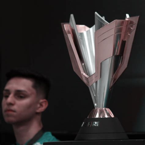 World series | free fire official update. Free Fire World Series: esta es la edad de los ganadores ...