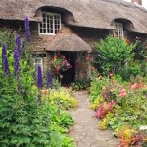 Beautiful English Cottage Country Cottage Garden Cottage Garden
