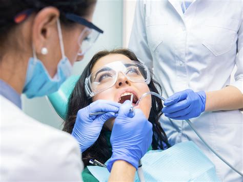 La Tendance Des Chirurgiens Dentistes Ultra Spécialisés France Assos